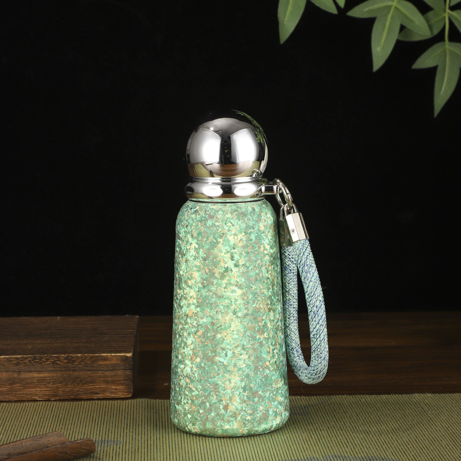 Titanium Water Bottle for Women Business Gift with Floating Ball - Model: 1036110308799 - 图片 9