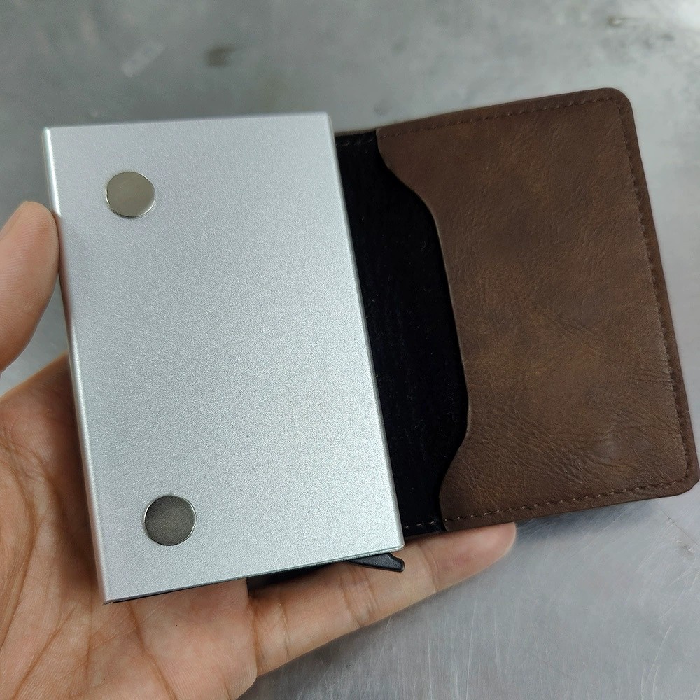 Metal Card Holder for Men with Anti-Skimming Protection and Auto Pop-Up - Model: 637442270474 - 图片 6