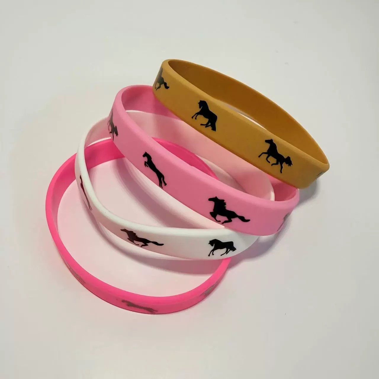 Horse Racing Silicone Bracelet for Derby Day Animal Lovers - Model: 842874518515 - 图片 6